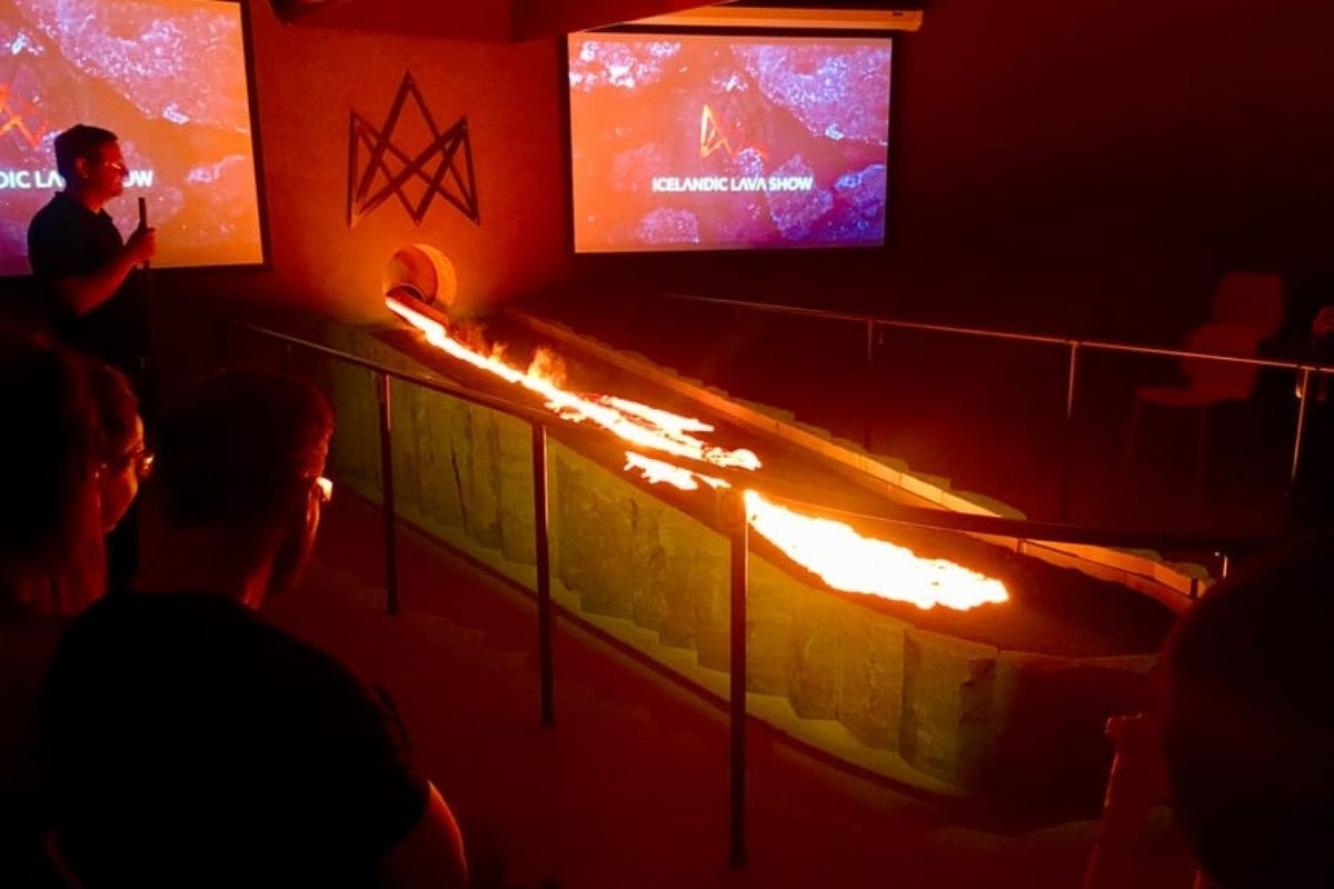 Live lava flow demonstration at the Lava Show in Vík.