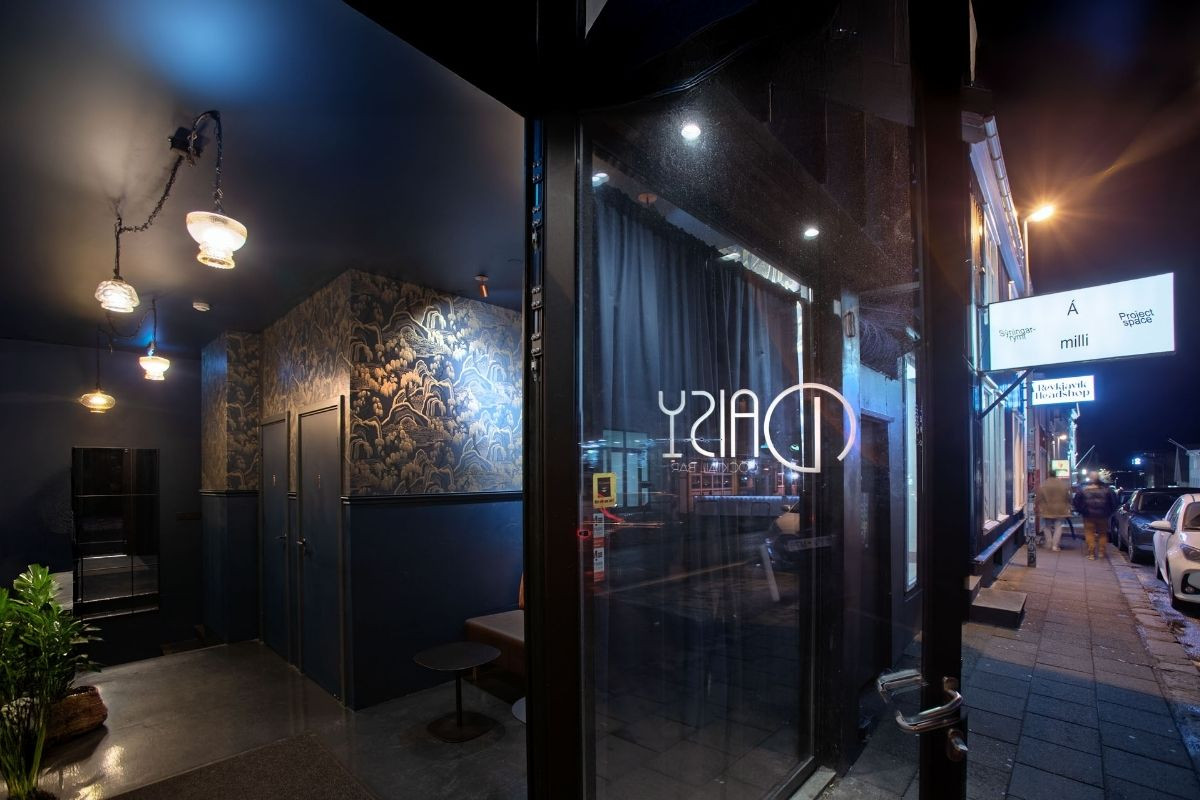 Daisy Cocktail Bar in Reykjavik,recommended by Handpicked Iceland.